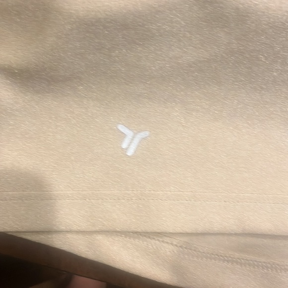 Asymmetrical Large Exercise Top-Excellent condition cream color - Picture 4 of 4